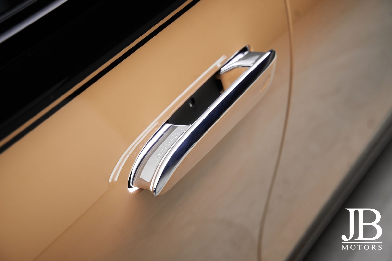 Fahrzeugabbildung Mercedes-Benz S680 Maybach Virgil Abloh 1 of 150 New Condition