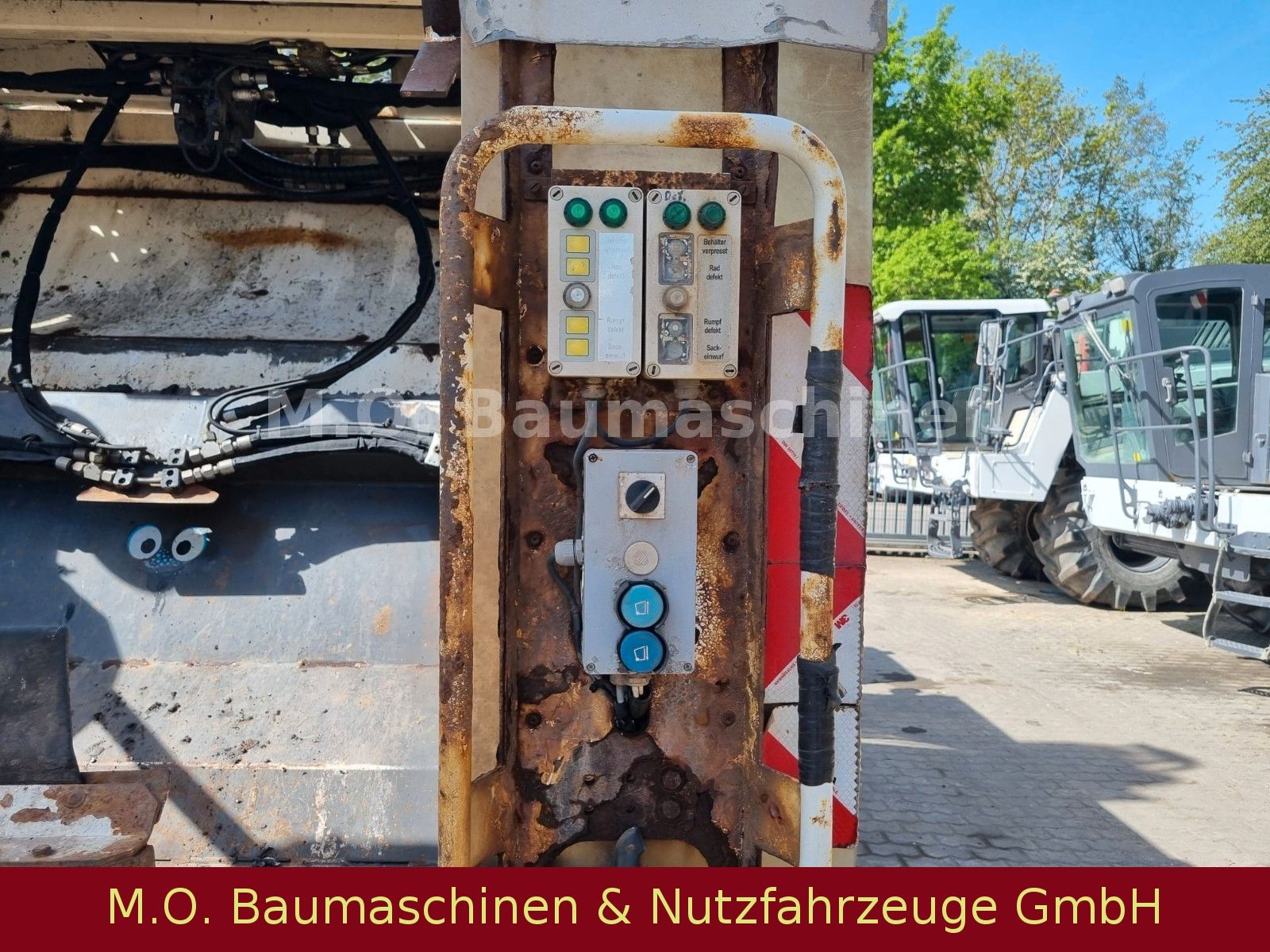 Fahrzeugabbildung Mercedes-Benz Vario 818 D / Euro 5  / Zöller Micro XL /