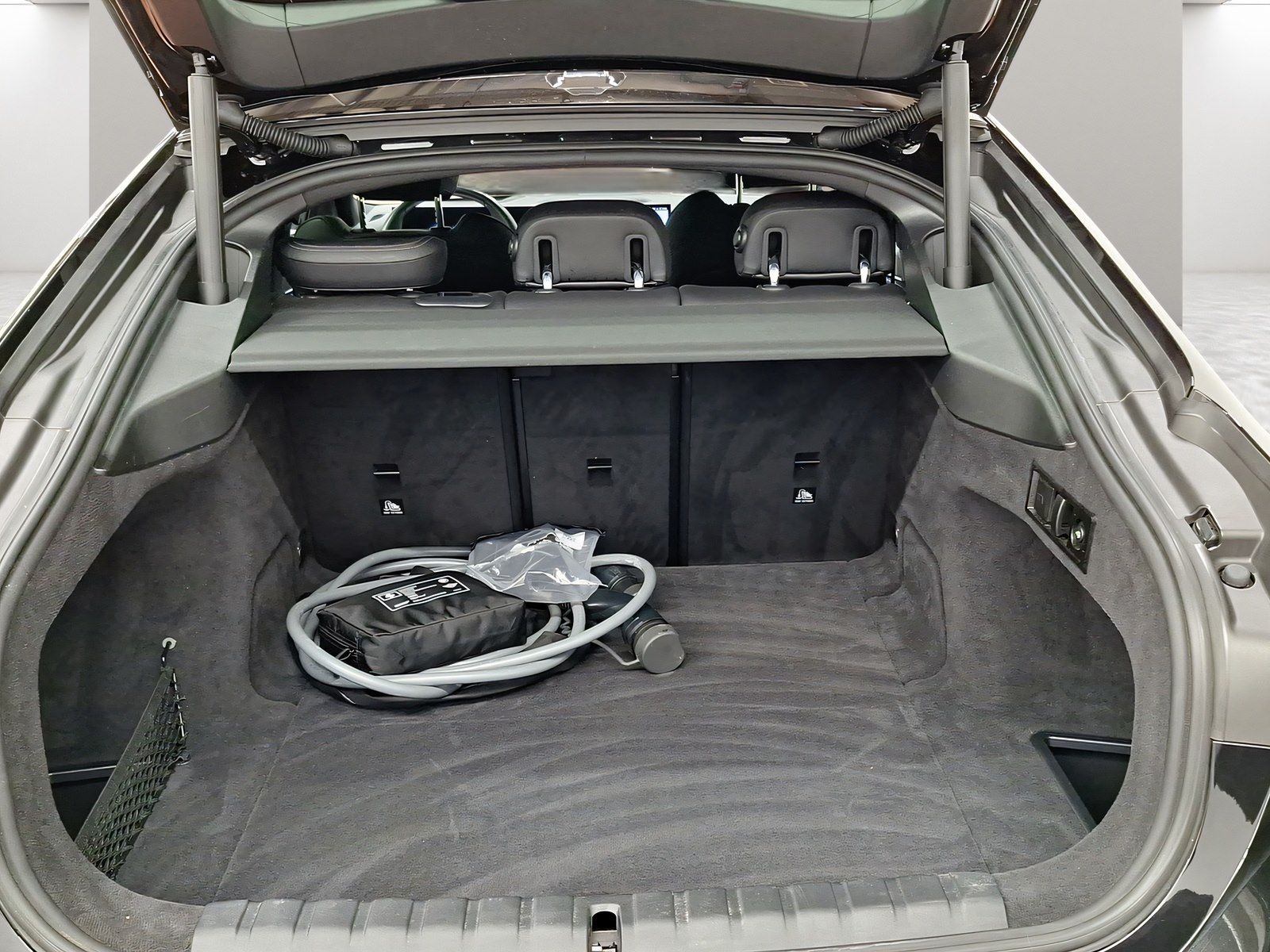BMW i4 - Bild 18