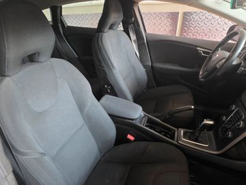 Volvo V40 - 10
