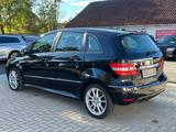 Mercedes-Benz B 180, Aut., Leder, navi, Bremsen v. & h. neu - gebrauchte Mercedes-Benz B-Klasse aus dem Jahr 2011