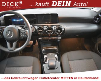 Fahrzeugabbildung Mercedes-Benz A180d LIMO 7G-DCT >NAVI+SITZHZ+PARKASS+MFL+TEMP