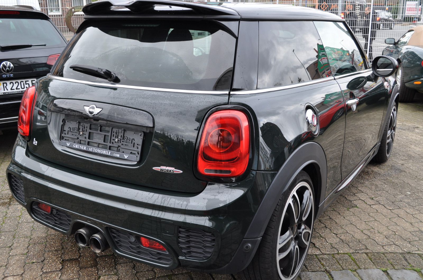 Fahrzeugabbildung MINI JOHN_COOPER_WORKS Vollausstattung JCW