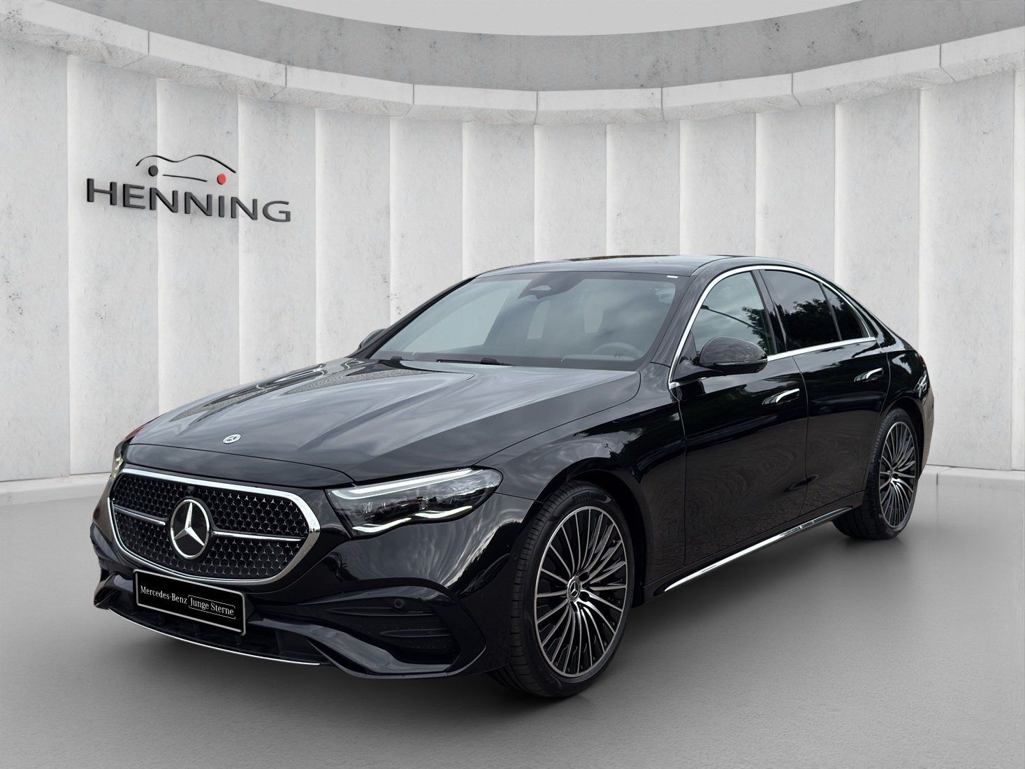 Mercedes-Benz E 200 AMG Premium Pano Burm DIS Standheizung 20"