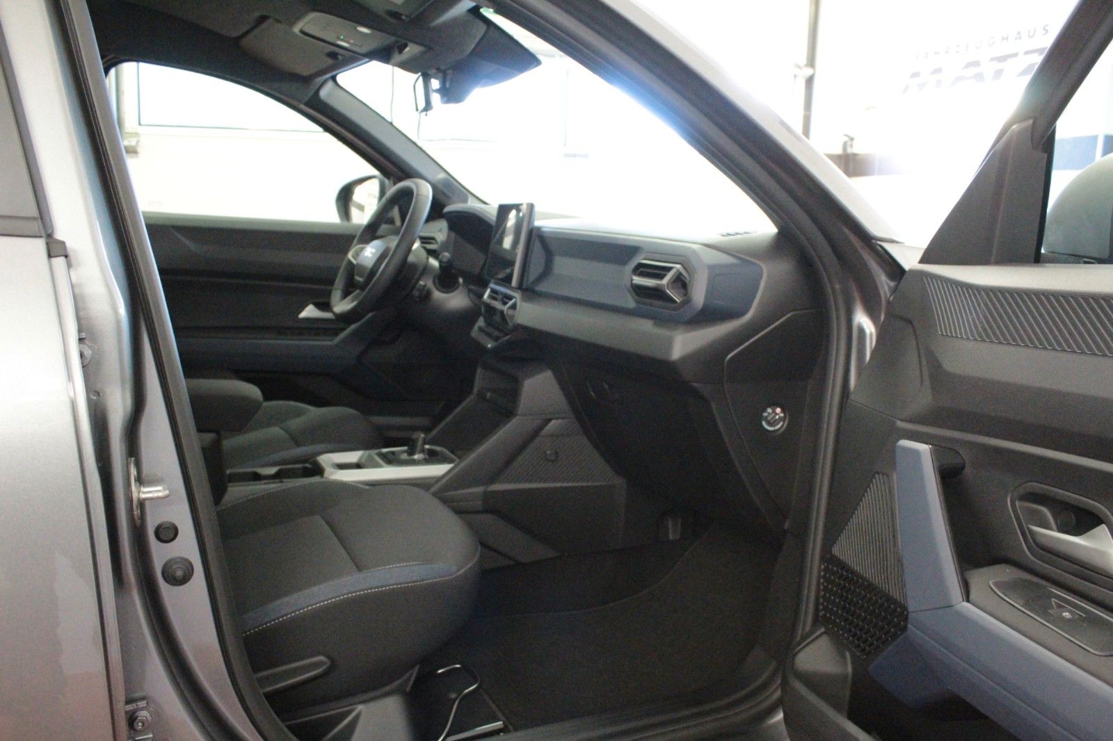 Fahrzeugabbildung Dacia Bigster hybrid 155 Expression*Winter-Plus-Paket*