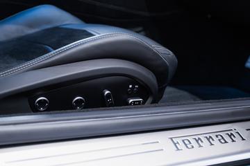 2018 Ferrari GTC4LUSSO — миниатюра 14