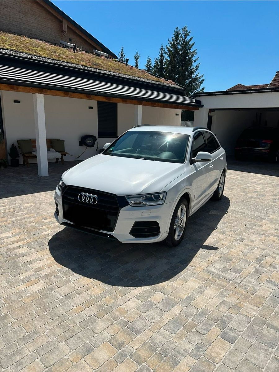 AUDI Audi Q3 8U Quattro 2015