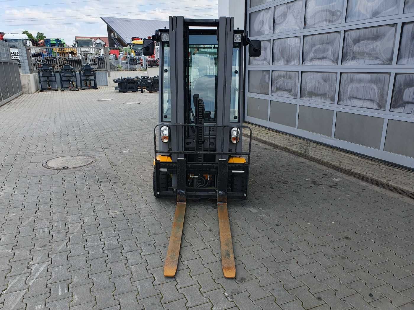 Fahrzeugabbildung Jungheinrich EFG 215 / Triplex: 4.25m! / SS / nur 1.368h!