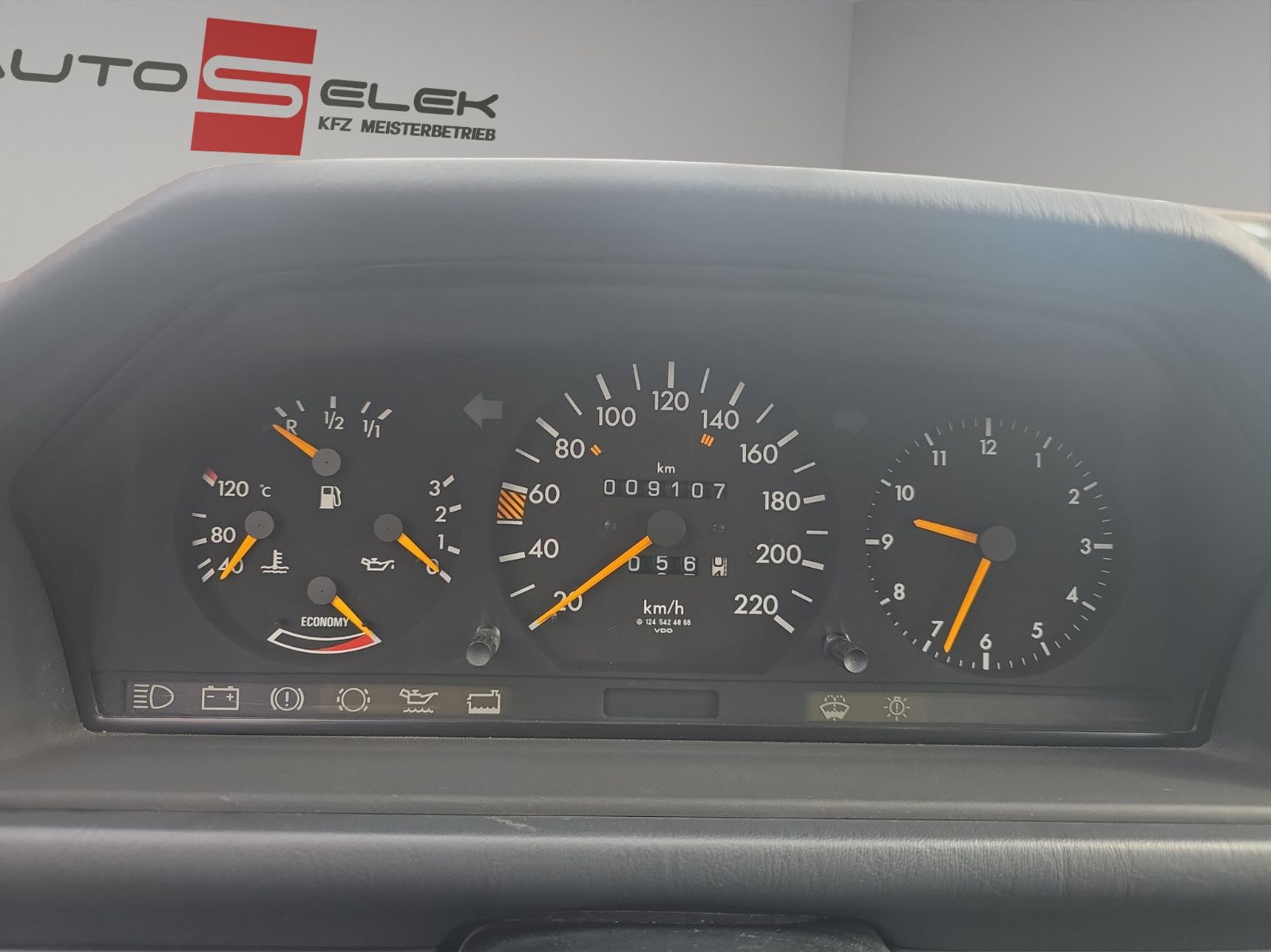 Fahrzeugabbildung Mercedes-Benz Automatik H Zulassung Nur 9 Tsd KM 1 A Zustand