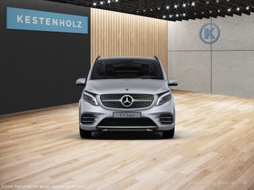 Mercedes V 220 - 2