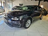 Volkswagen Golf VII Lim. Lounge BMT*Kamer*S-Heizung*2-Hand - aus 2015 mit Benzin-Antrieb: Kleinwagen