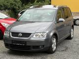 Volkswagen Touran Highline 1.Hand/TÜV NEU /Standheizung/AHK - Volkswagen Touran aus 2006: Highline