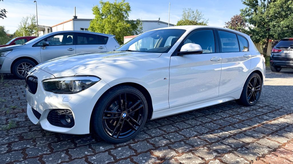 Image of BMW 120