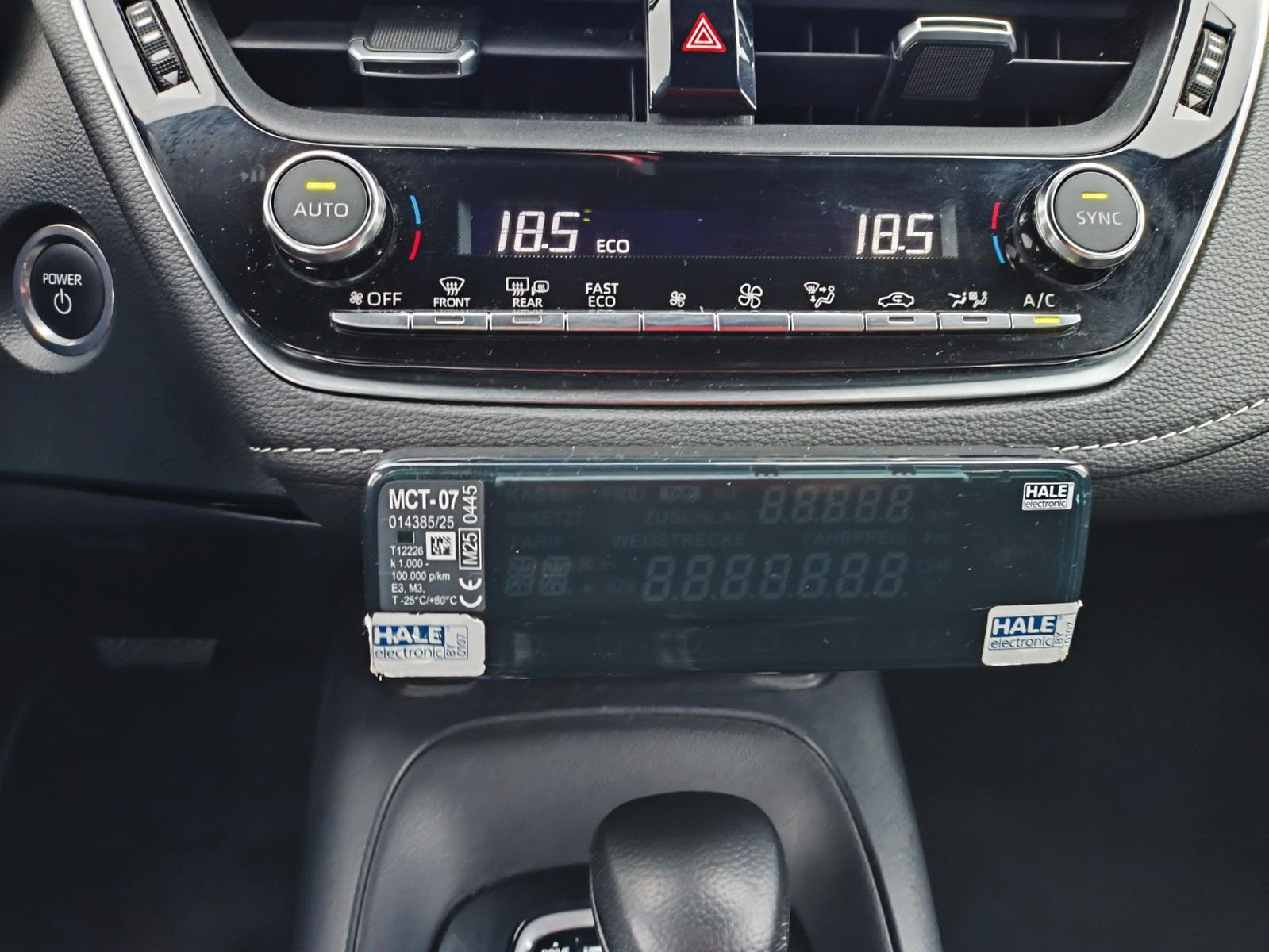 Toyota Corolla Touring Sports 1.8 VVT i-Hybrid Business
