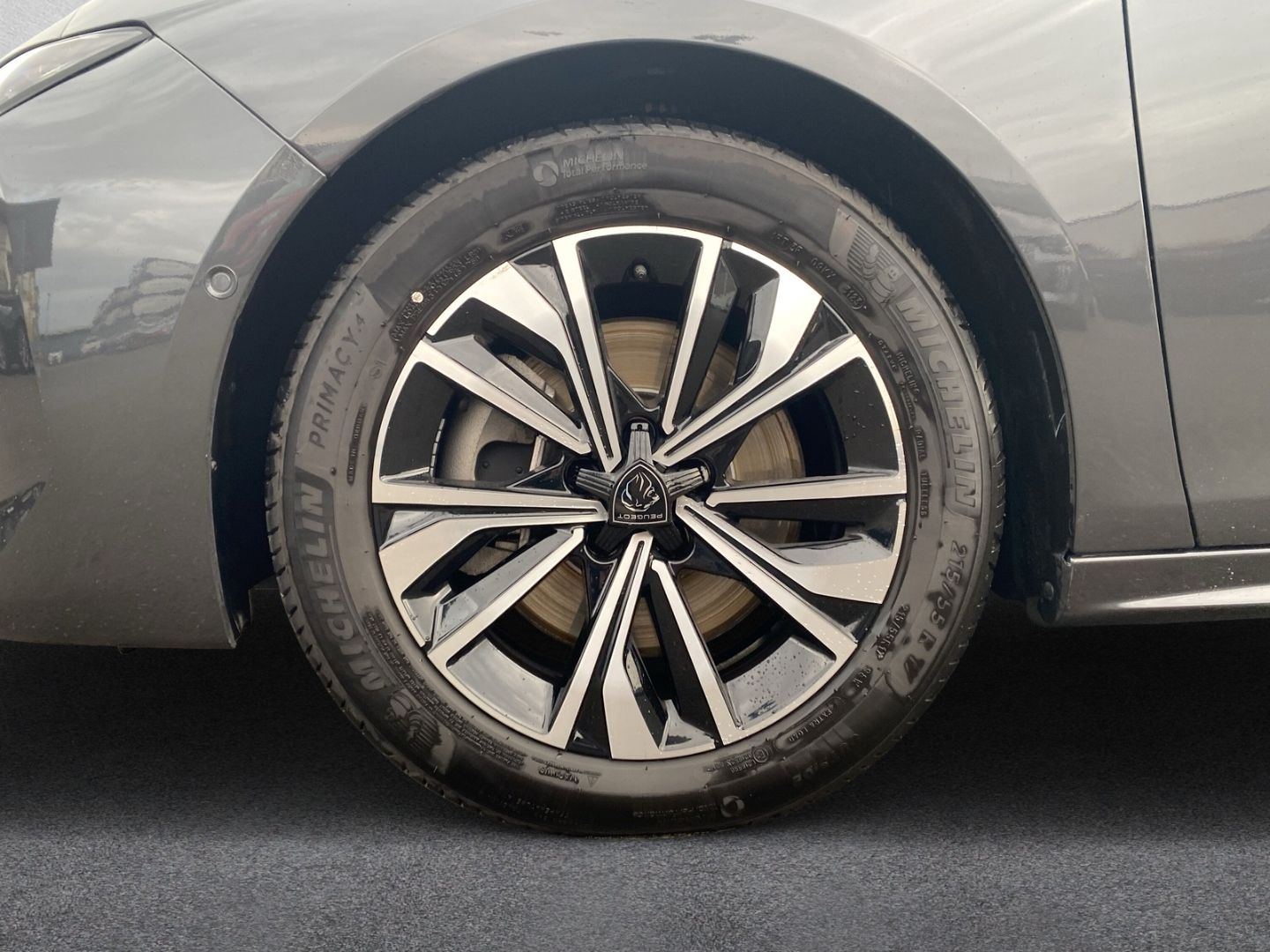 Fahrzeugabbildung Peugeot 508 SW Hybrid 225 Allure Plug-In *FULL-LED*elekt