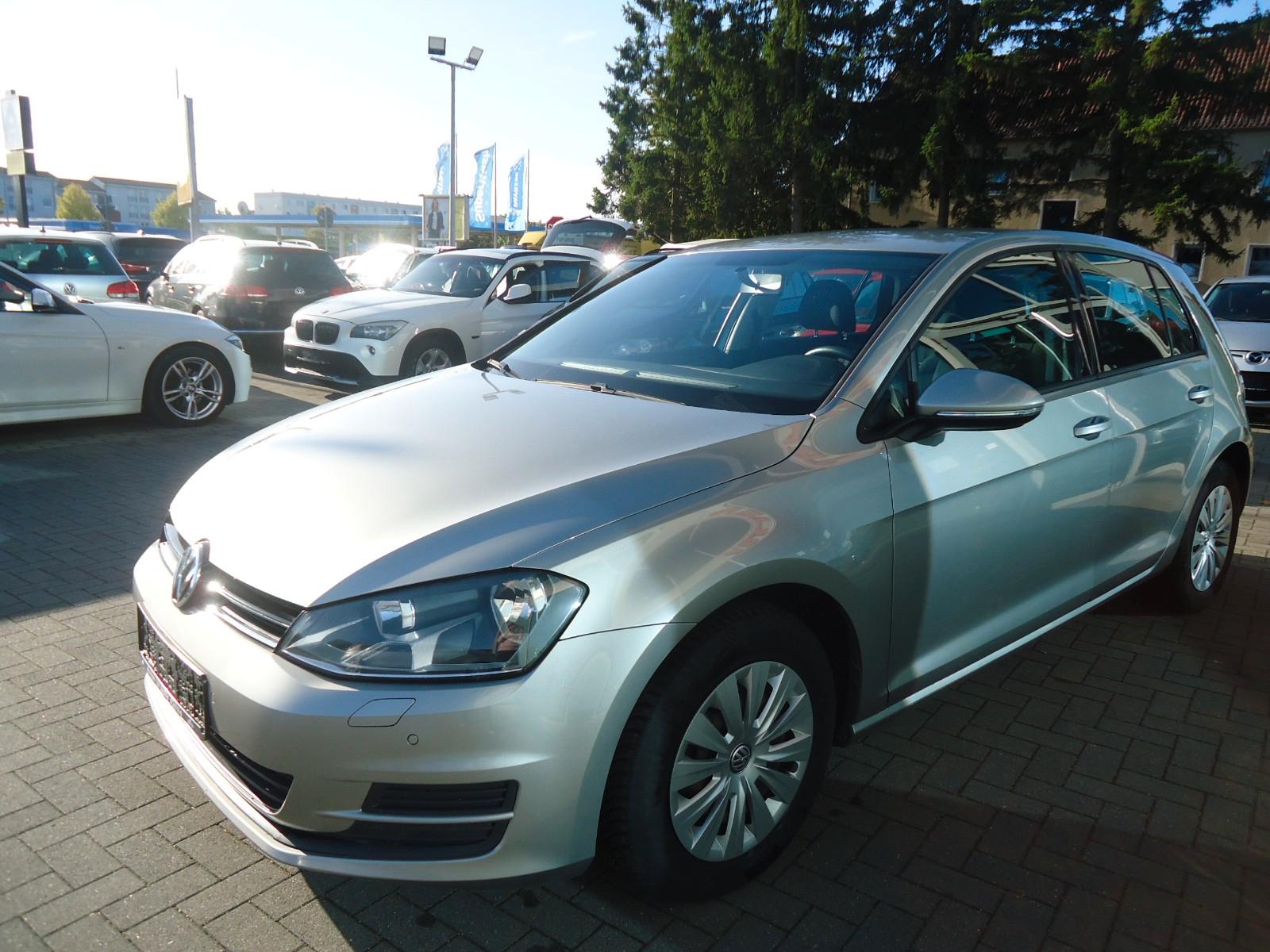 Volkswagen Golf VII Lim. Trendline BMT