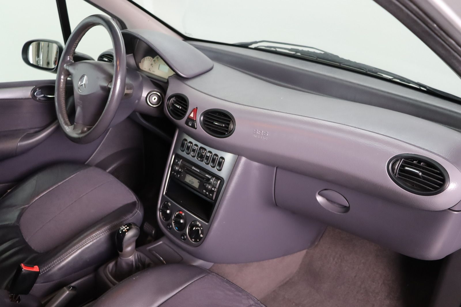Fahrzeugabbildung Mercedes-Benz A 160 AVANTGARDE * Teill. * HU/AU 04.26