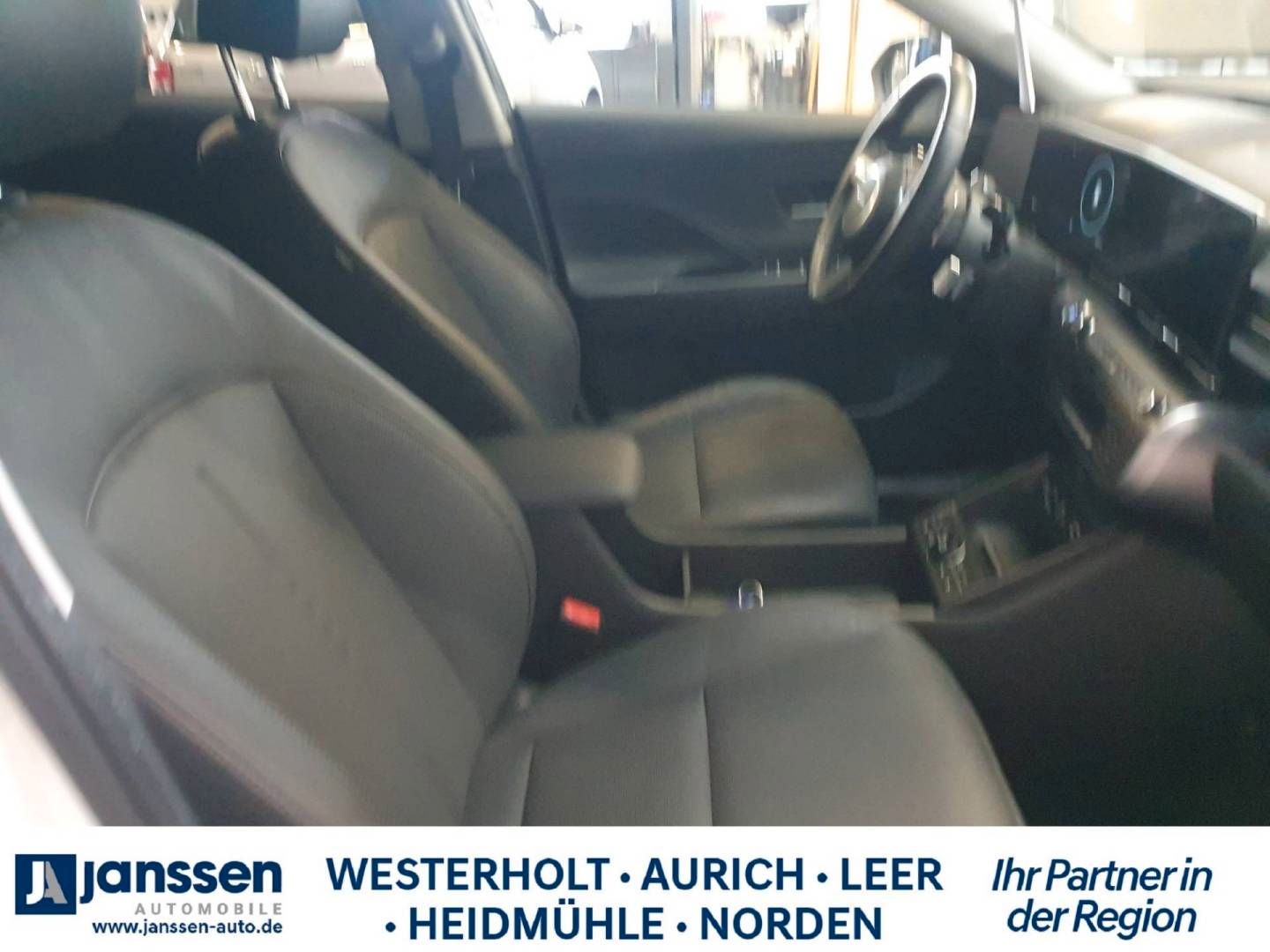Fahrzeugabbildung Hyundai KONA Elektro 65,4kWh PRIME/Automatik/Klima/Navi