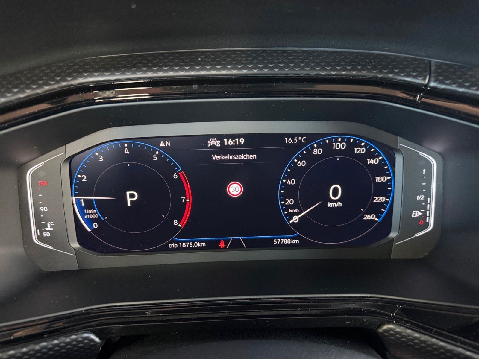 Fahrzeugabbildung Volkswagen T-Cross Life 1.5 TSI
