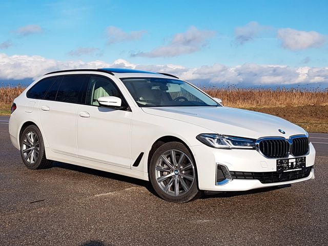 BMW 530d xDrive Touring Massage Pano Standhzg Gestik