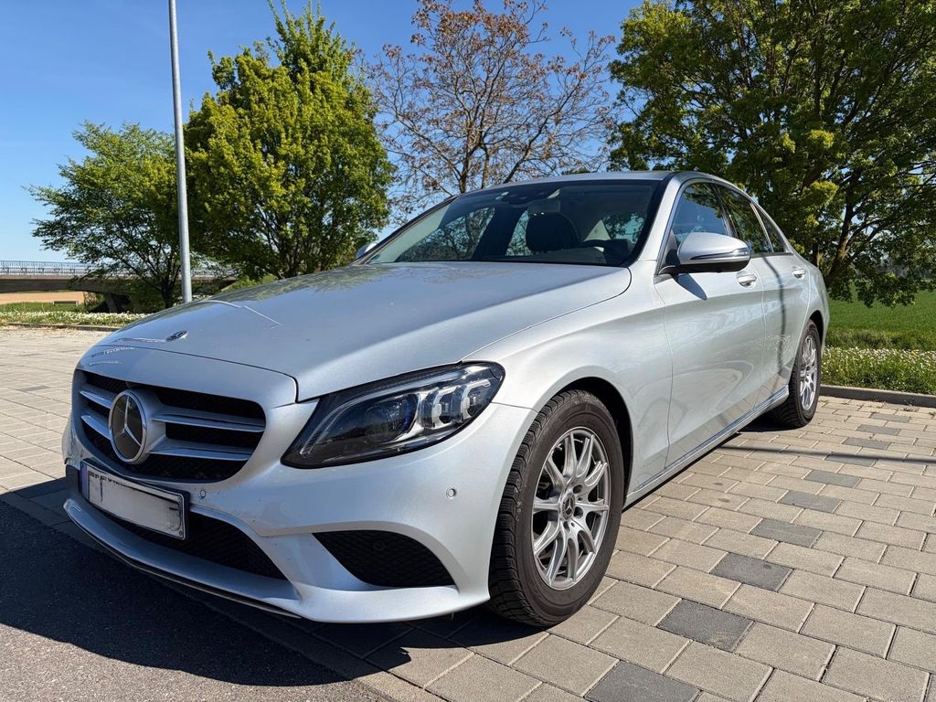Image of Mercedes-Benz C 200