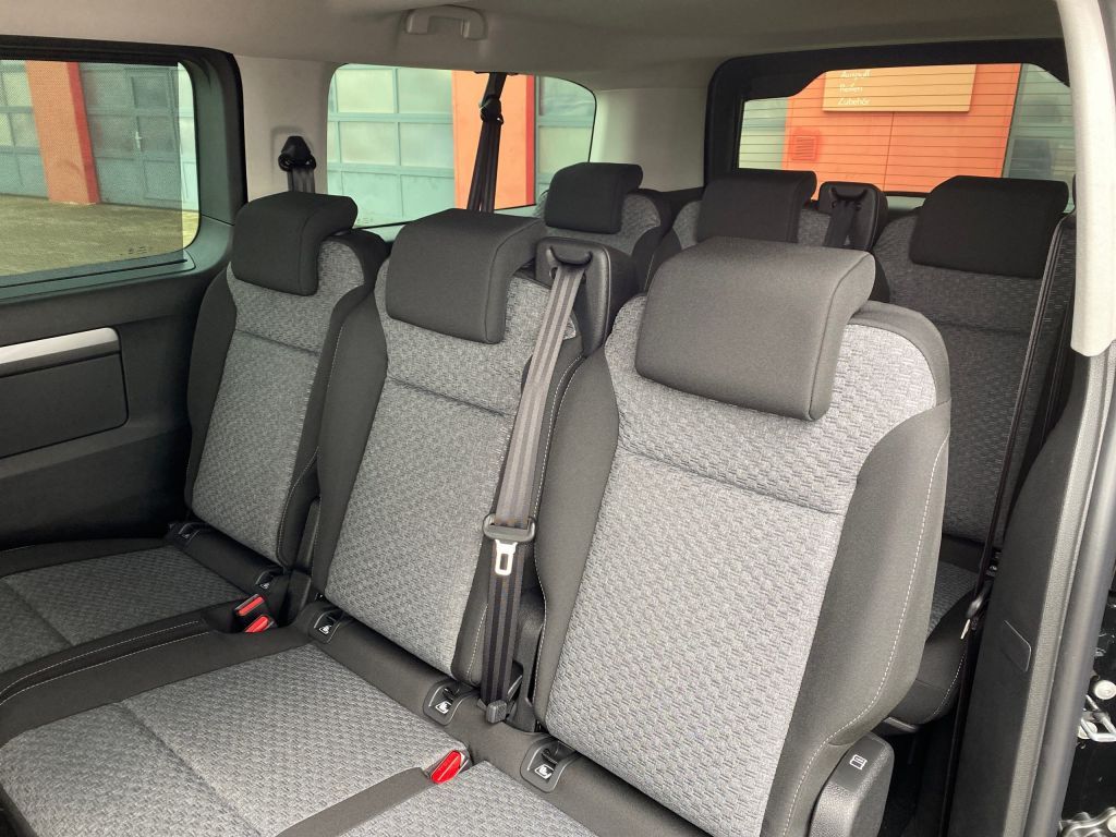 Fahrzeugabbildung Citroën Spacetourer XL 2.0 BlueHDi 180 EAT8 Plus