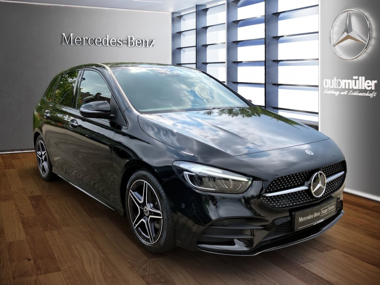 Fahrzeugabbildung Mercedes-Benz B 200 AMG AHK+Night+Keyless+Ambi+AdvSound+LkrdHz