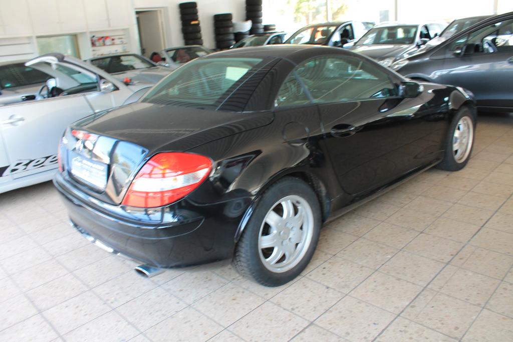 Mercedes-Benz SLK 280