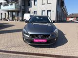 Volvo V40 Cross Country Kinetic D2 114PS Bi-Xenon - Volvo V40: Geländewagen