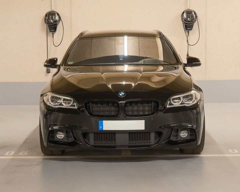 Image of BMW 530