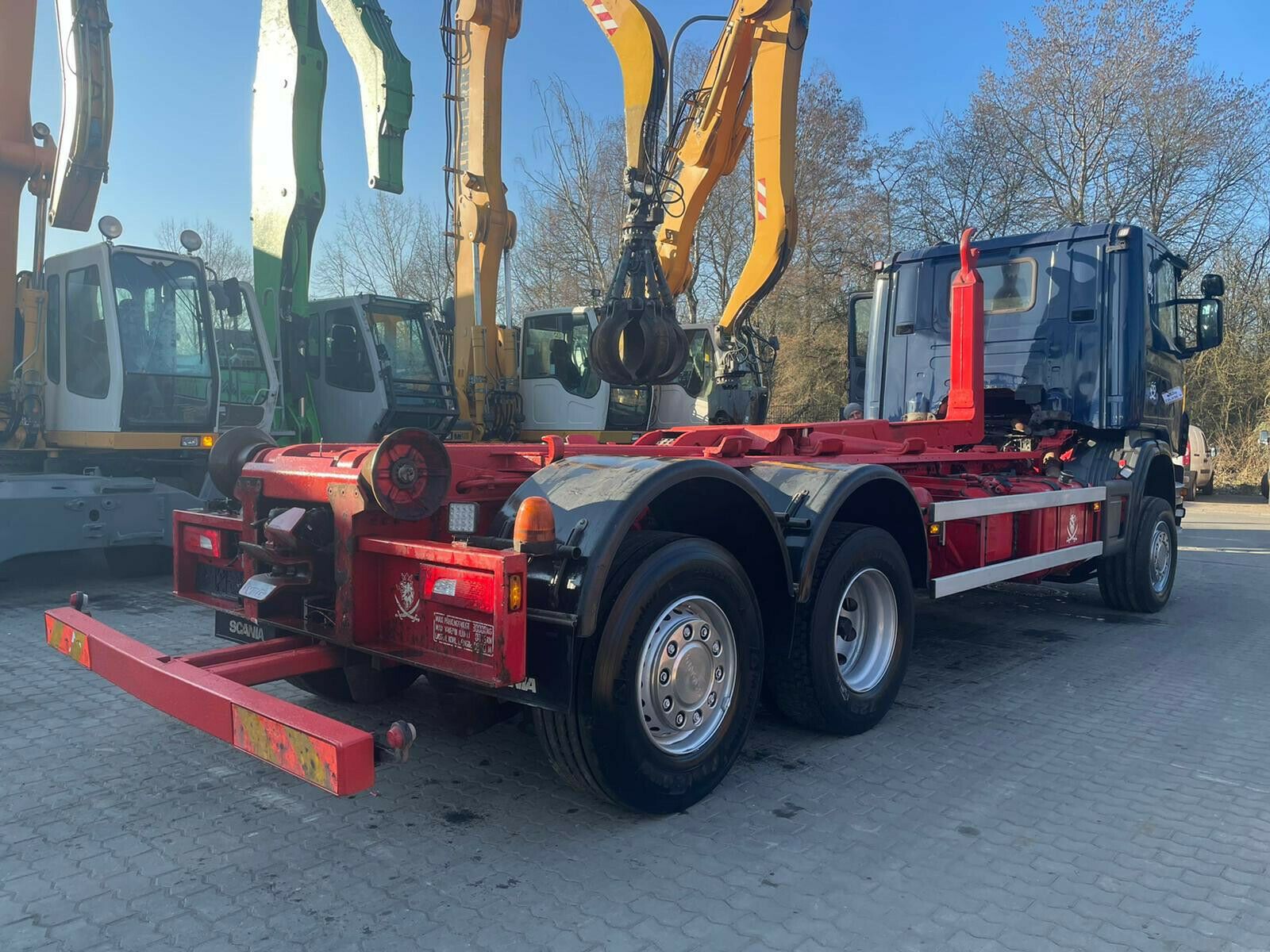 Fahrzeugabbildung Scania G 440 LB 6x2*4 HNB / 3 Achser / AC / Multilift /