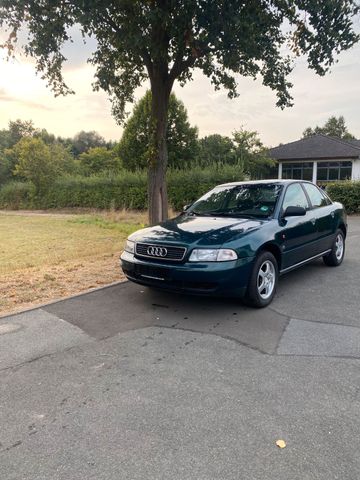 Audi A4 b5 vor Facelift