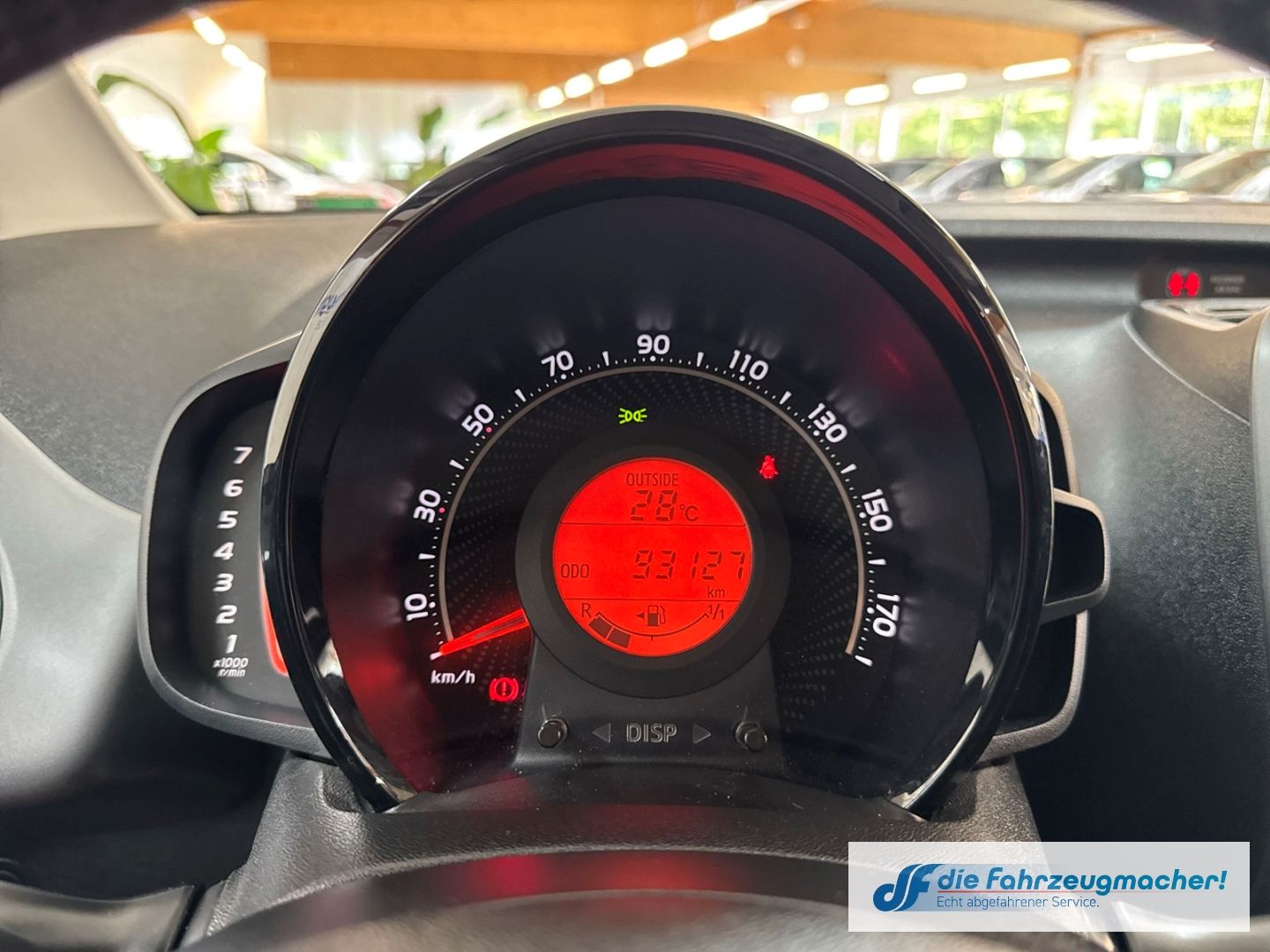 Fahrzeugabbildung Toyota Aygo X-Play Connect ACC Apple CarPlay Android Au
