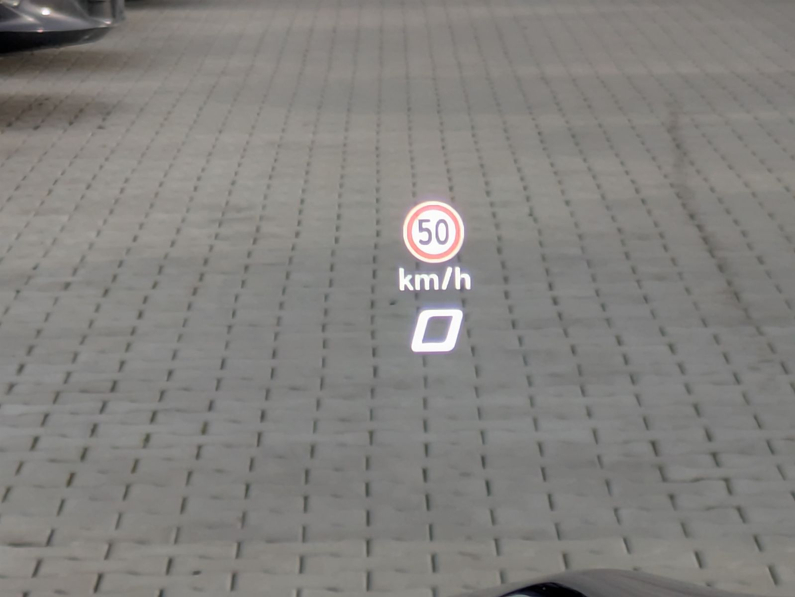 Fahrzeugabbildung CUPRA Terramar 2.0 TSI 4D VZ HUD*MATRIX*PANO*DCC*20"