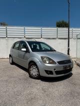 Ford Fiesta 1.2 16V 3p. Ghia - Ford Fiesta aus 2007: Ghia