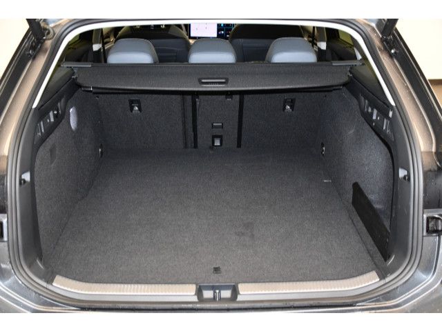 Volkswagen Passat Variant - Bild 12
