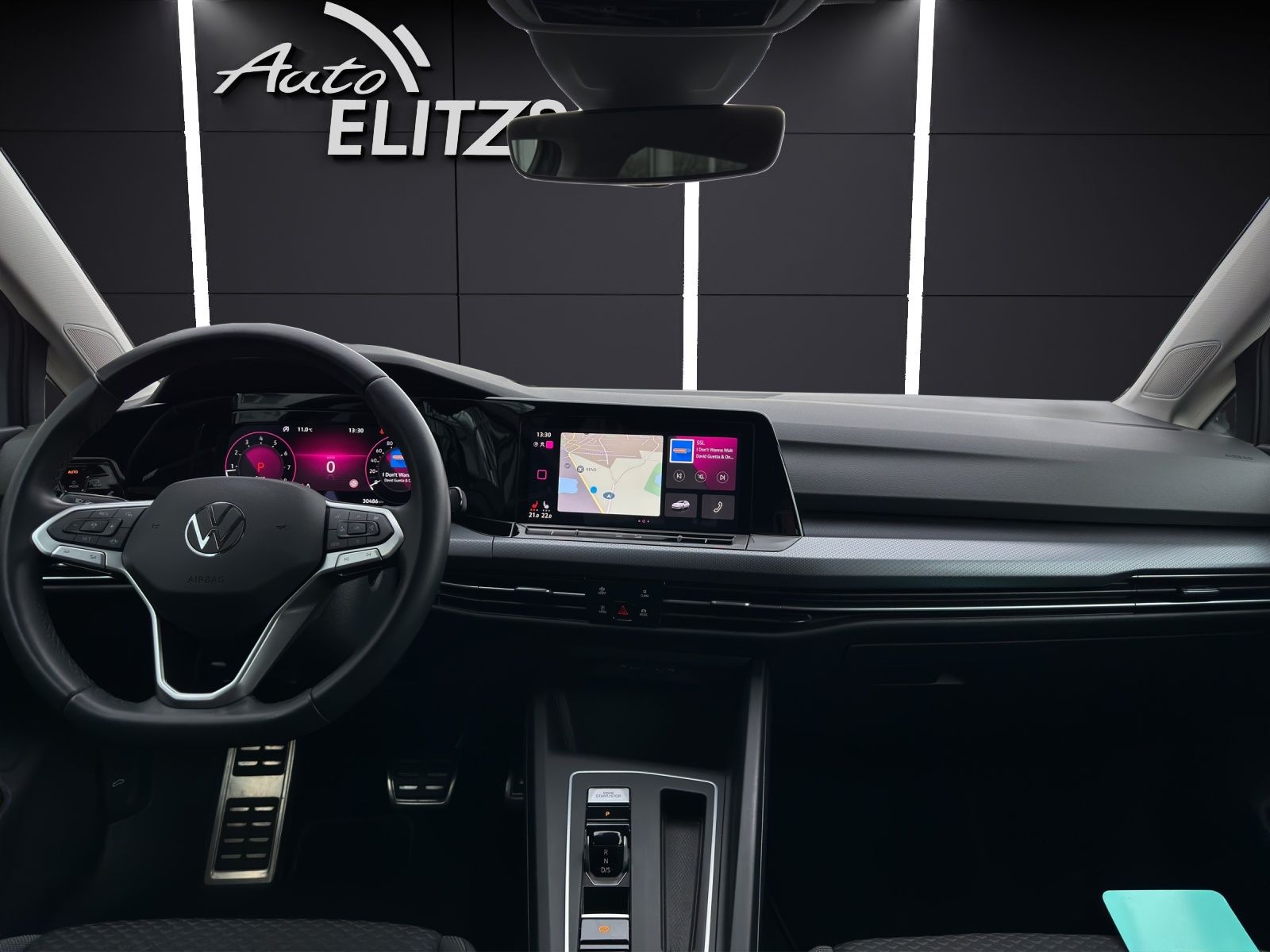 Fahrzeugabbildung Volkswagen Golf VIII Variant eTSI Active DSG NAVI AppConnec