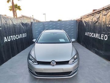 Volkswagen Golf - 2