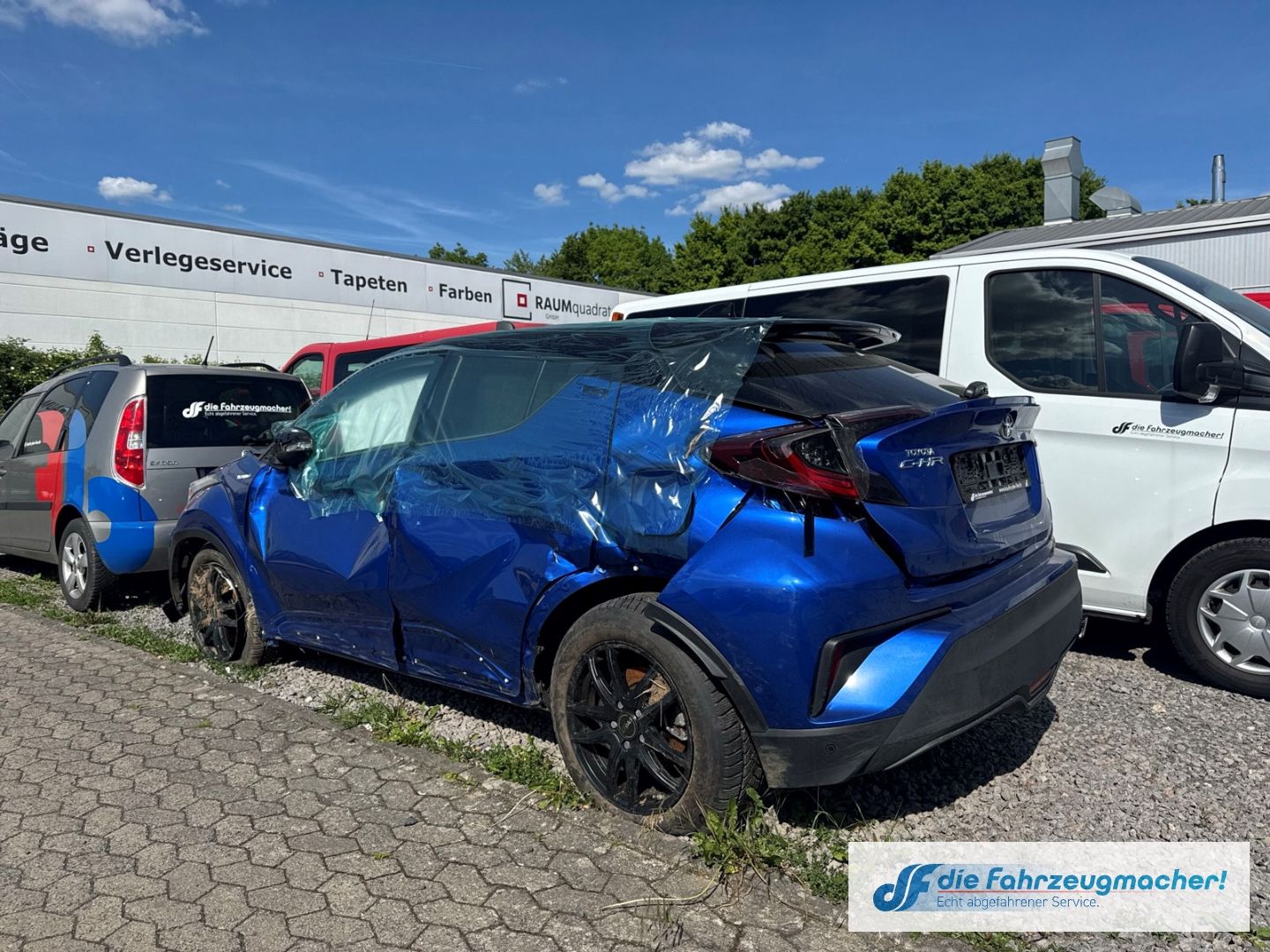 Fahrzeugabbildung Toyota C-HR Hybrid Style Selection 1.8 EU6d-T *TOTALSCH