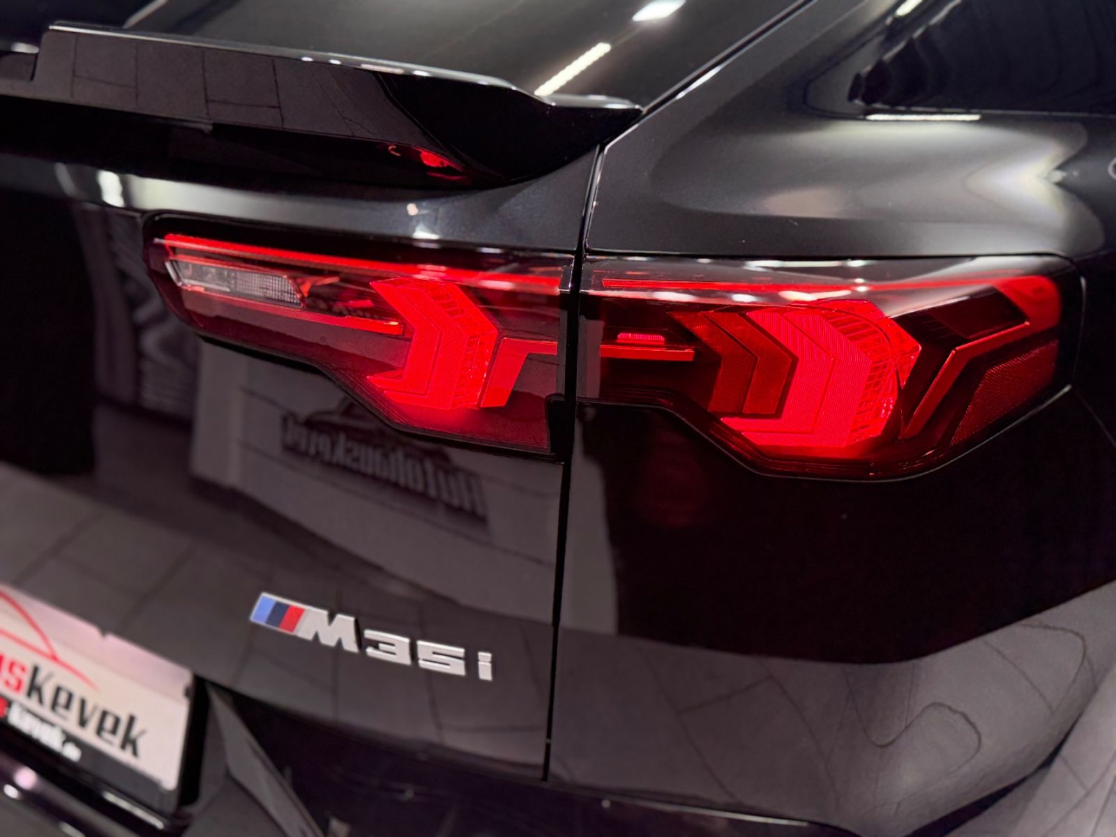 Fahrzeugabbildung BMW X2 M35 i xDrive|M-SPORT PRO|NAVI|HEAD-UP|21 ZOLL