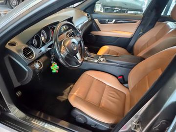 Mercedes C 300 - 12