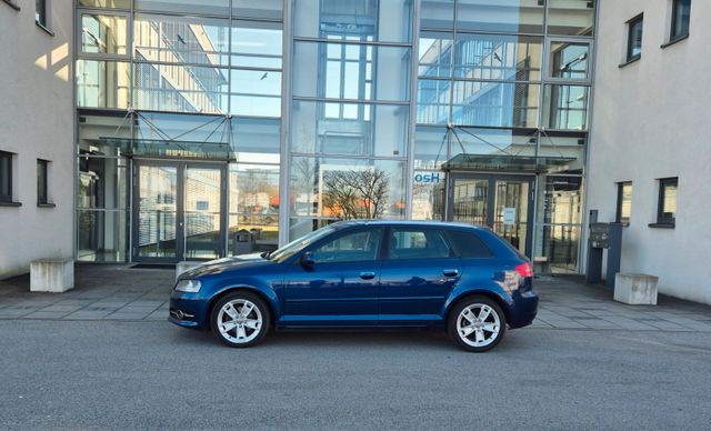 Audi A3 Sportback 2.0 TDI Attraction Automatik