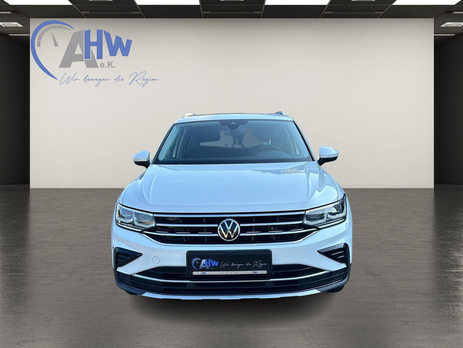 Fahrzeugabbildung Volkswagen Tiguan 2.0 TDI SCR DSG Elegance