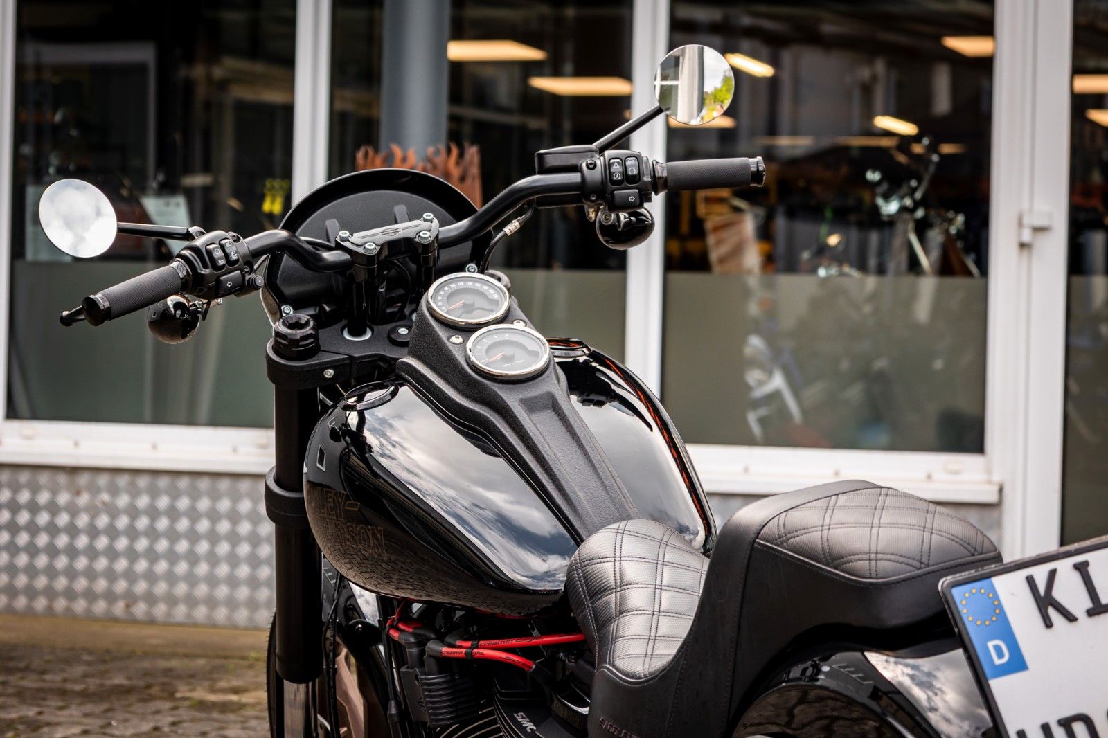 Fahrzeugabbildung Harley-Davidson FXLRS Low Rider S Jekill & Hyde - Torxster
