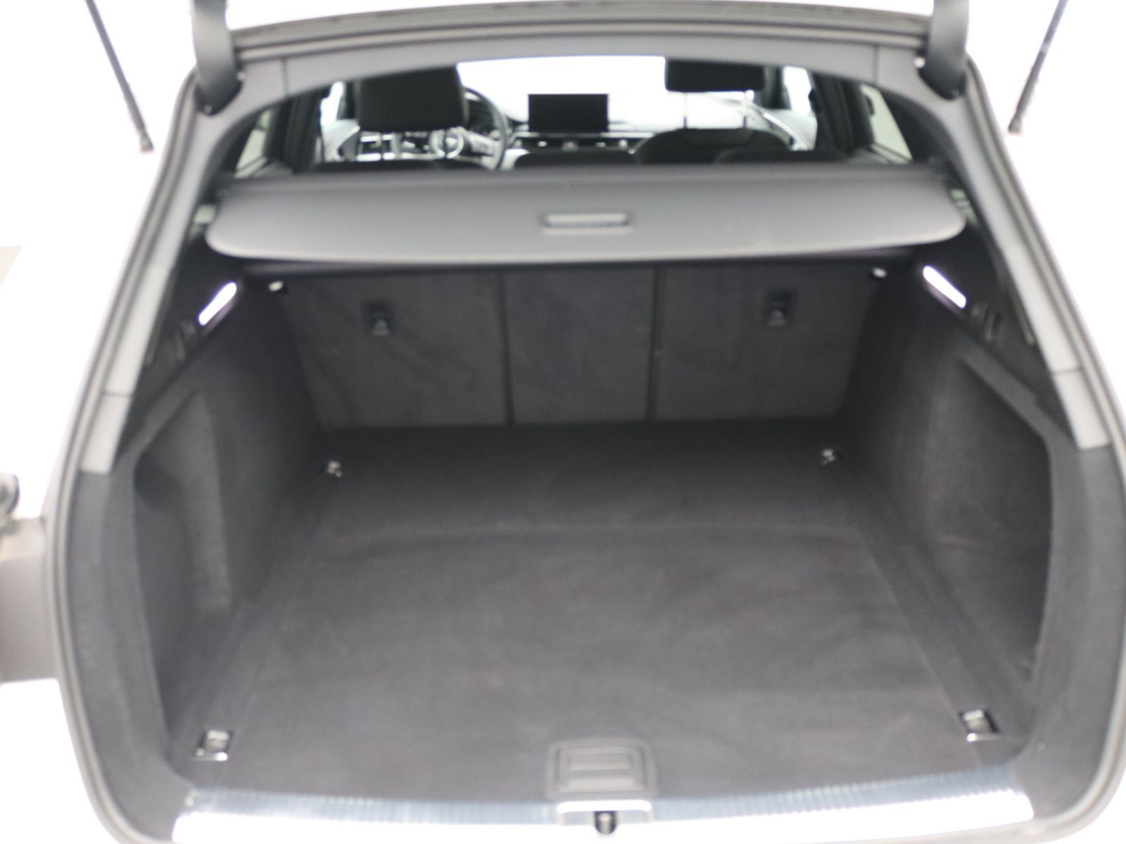 Audi A4 - Bild 8