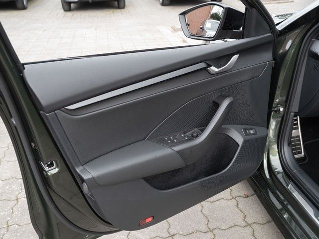 Octavia Combi 2.0 TDI Sportline DSG AHK+MATRIX+R