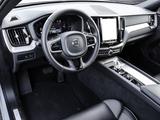 Volvo XC60 Plus Dark Recharge Plug-In Hybrid AWD T8 Tw - Volvo XC60: R