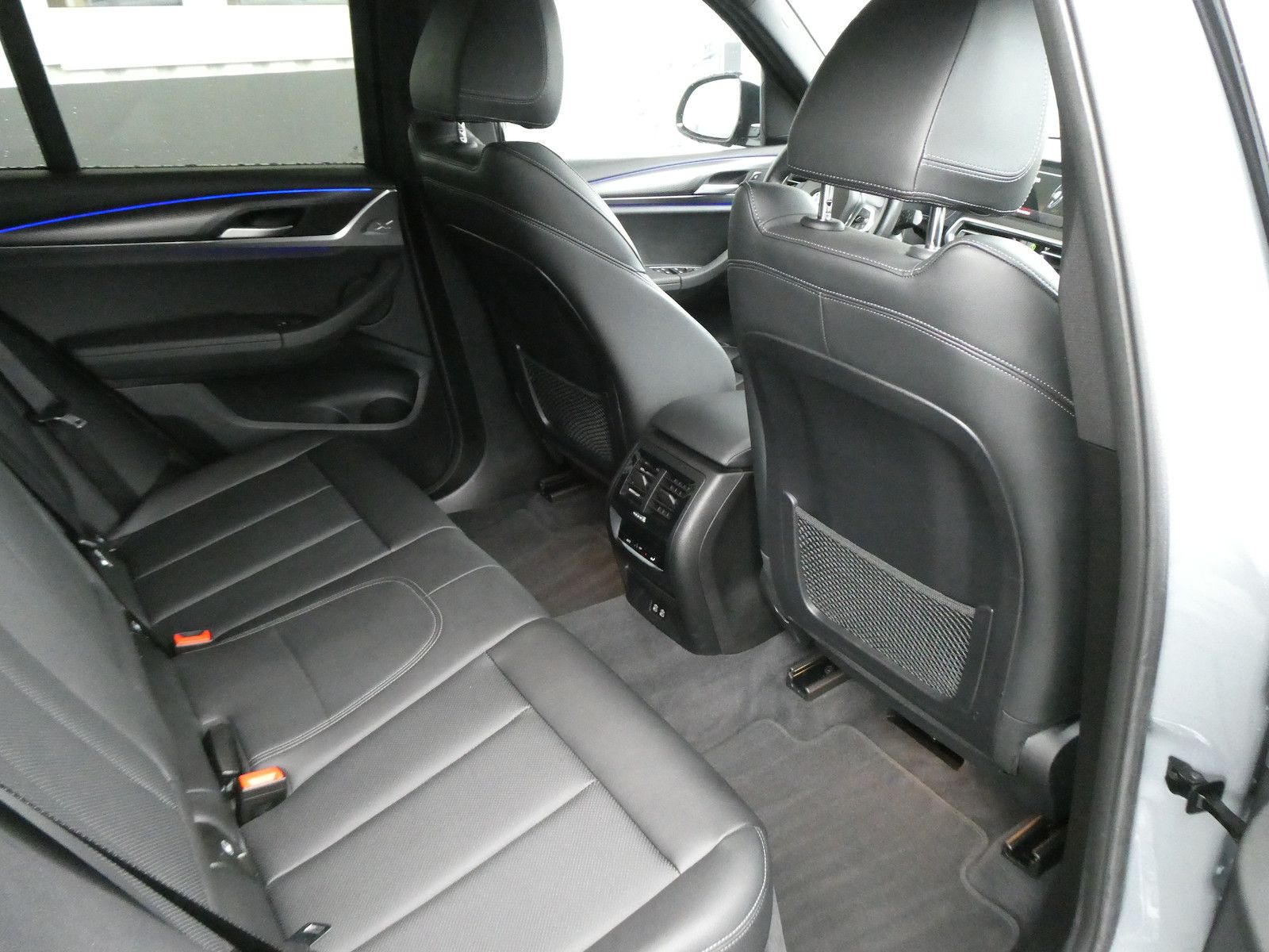 BMW X3 xDrive 20 i M Sport, AHK, Kamera foto 11