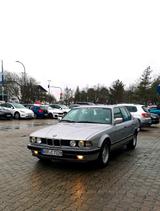 BMW bmw e32 730i - BMW 730: E32 730i