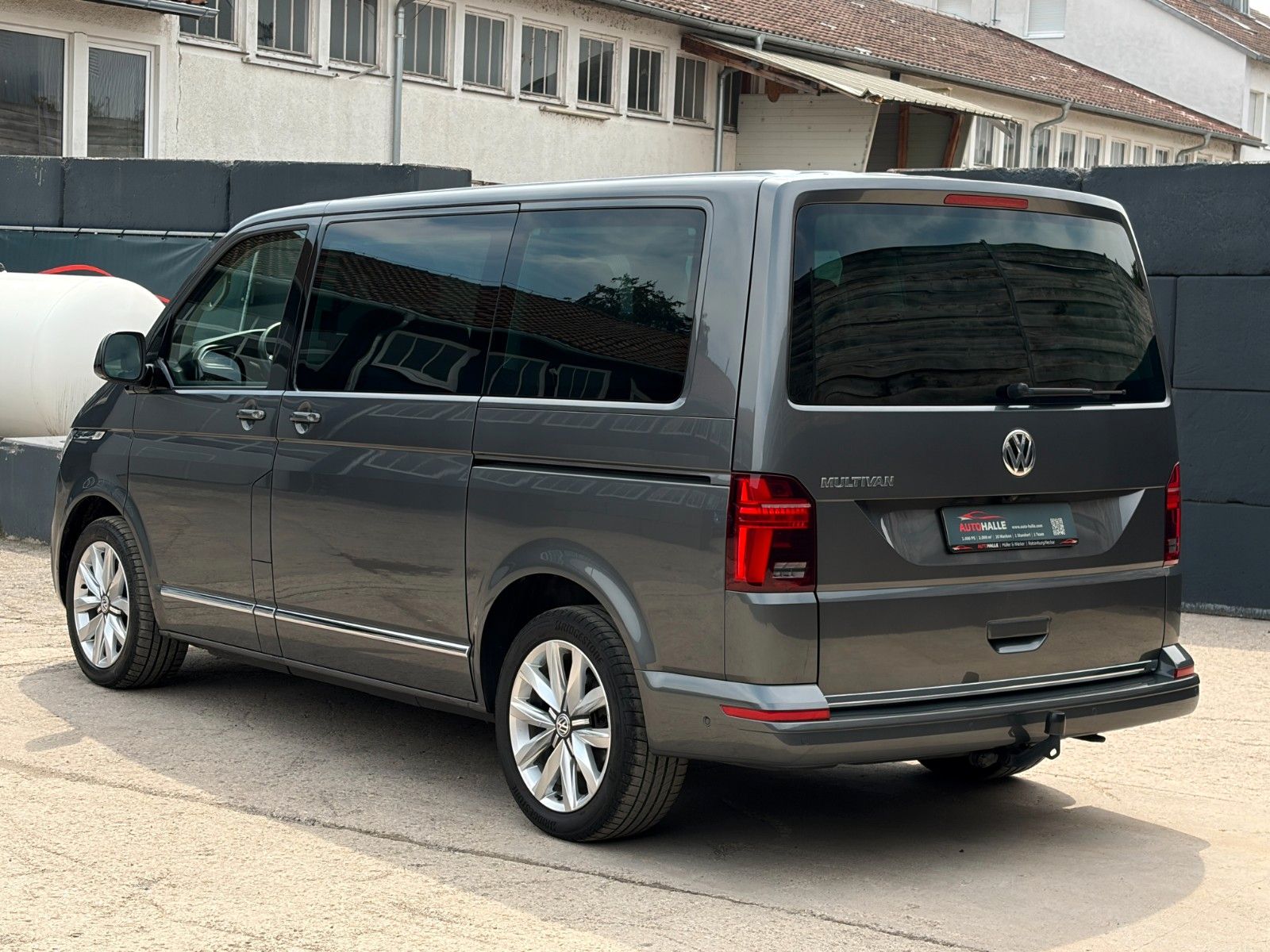 Fahrzeugabbildung Volkswagen T6.1 Multivan Highline Alcan. CAM ACC SHZ 3-Z KL